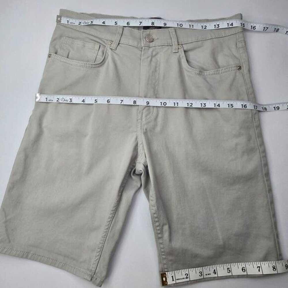 H&M Slim Fit gray men's shorts US 31